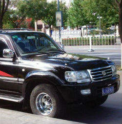 Լ۱SUV