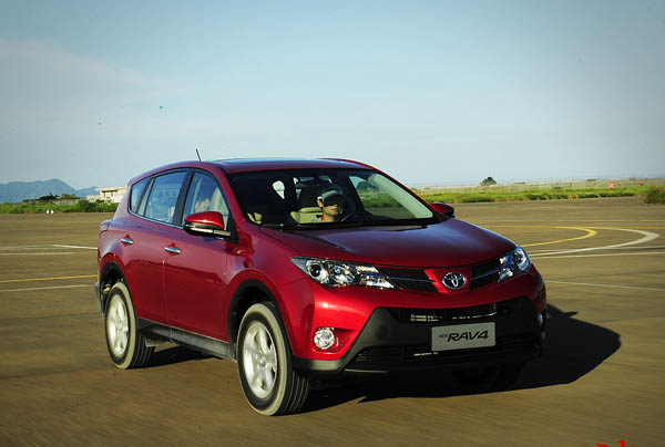丰田RAV4资料简介