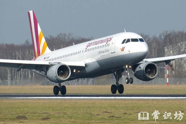 波兰中央翼航空公司的介绍