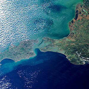 <b>ǳĺ?</b>